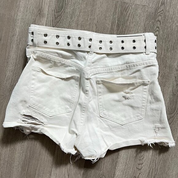The Koople Women Ripped White Denim Shorts Size 30 High Waist With Belt - Picture 8 of 8